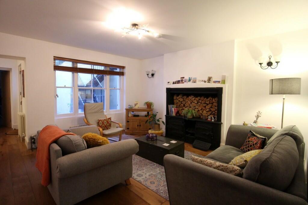 Sitting room 