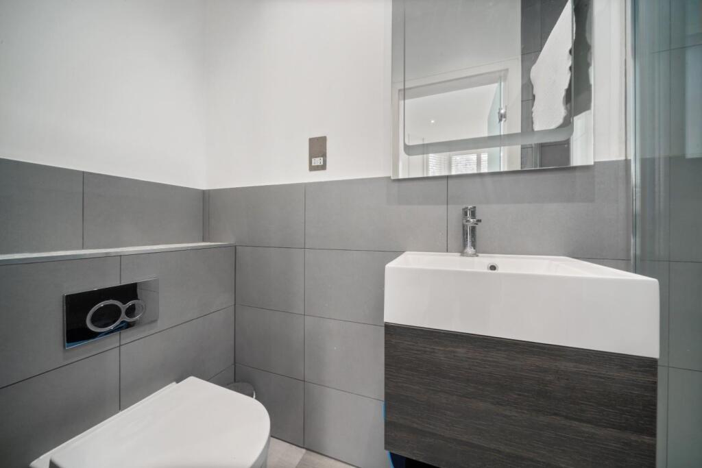 Fulham Palace Road 371 Flat A SW6 PH9.jpg