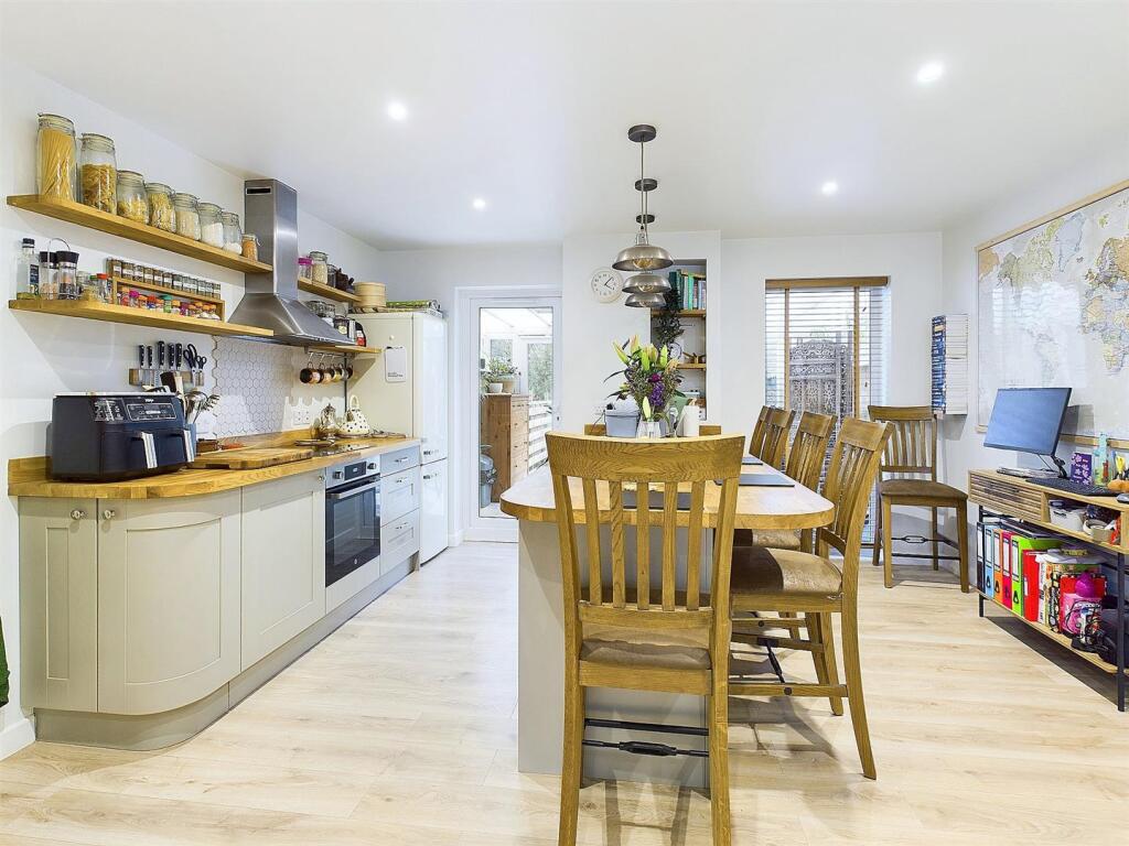 Kitchen angle