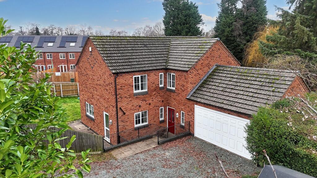 Elm Close, Great Haywood, ST18