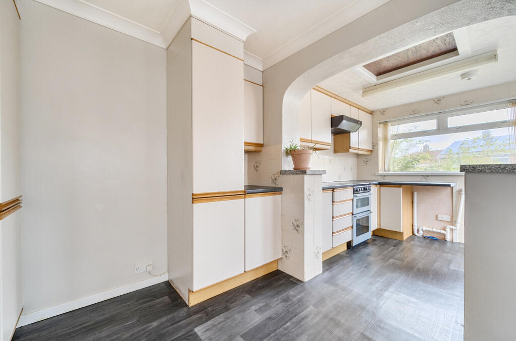 1311008-11-684c2c...