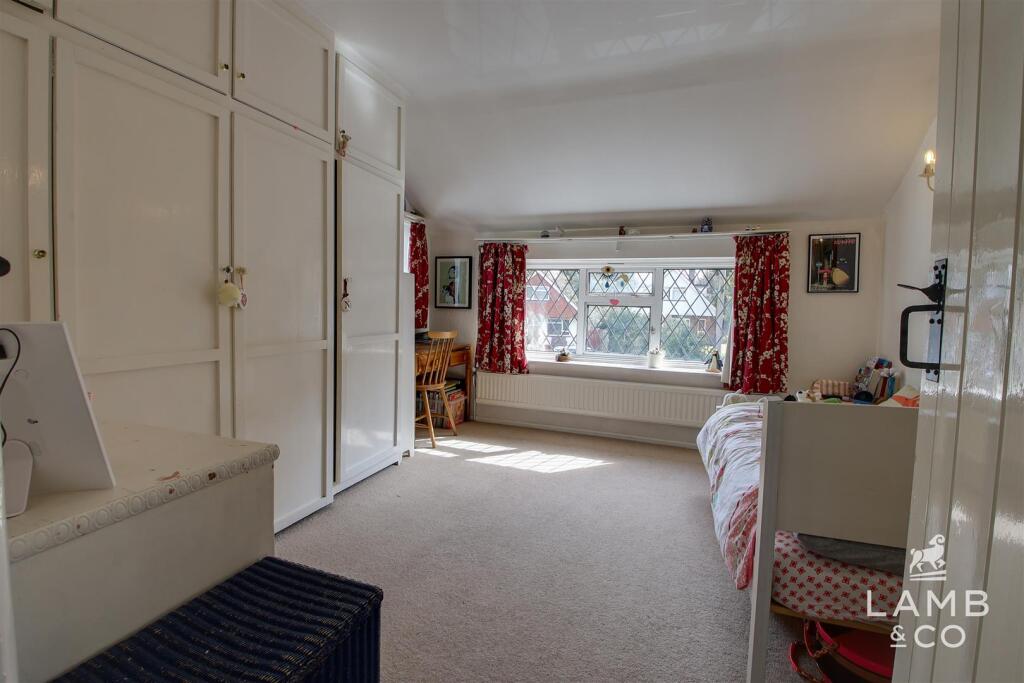 BEDROOM TWO