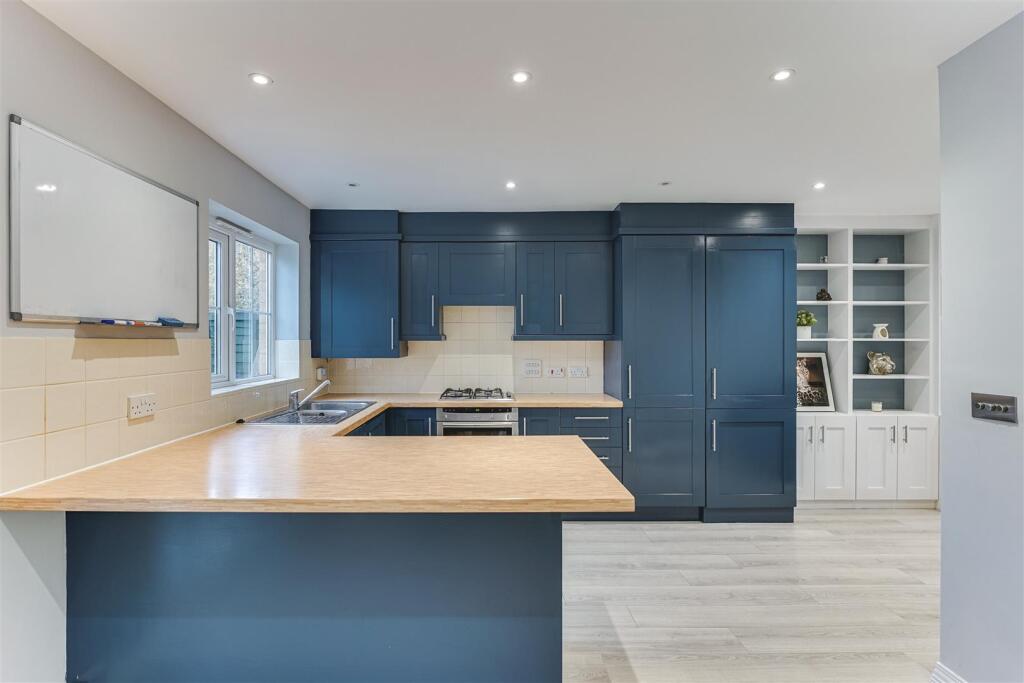 Harmonds Wood Close-15.jpg