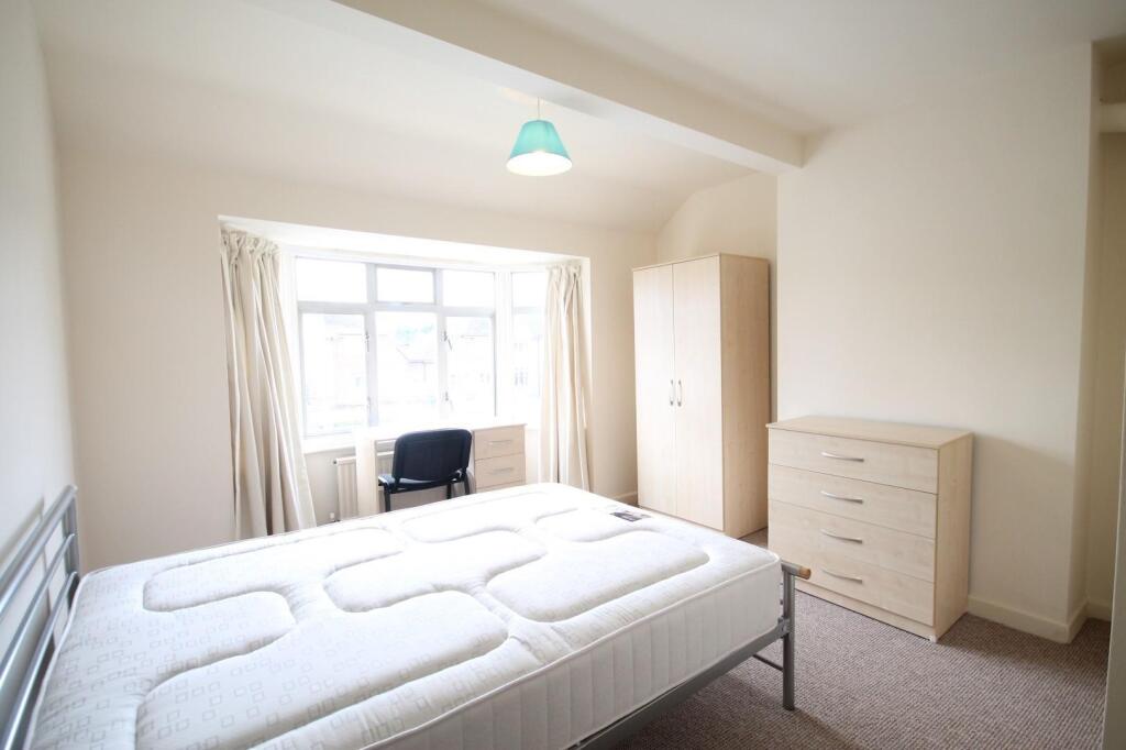 Room 5.jpg