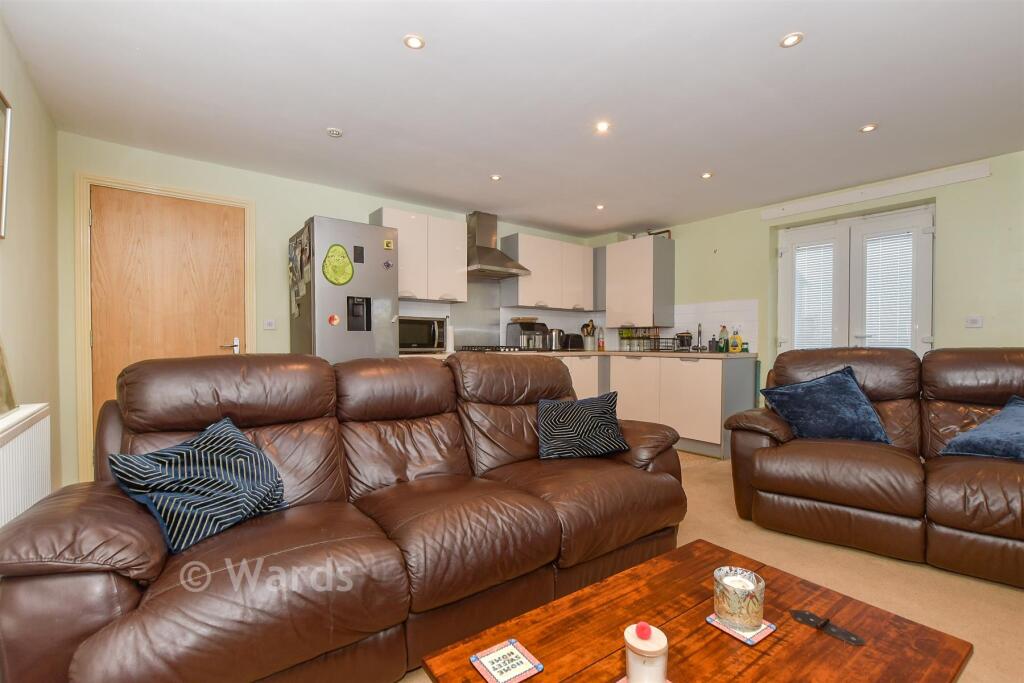 Kitchen/Lounge