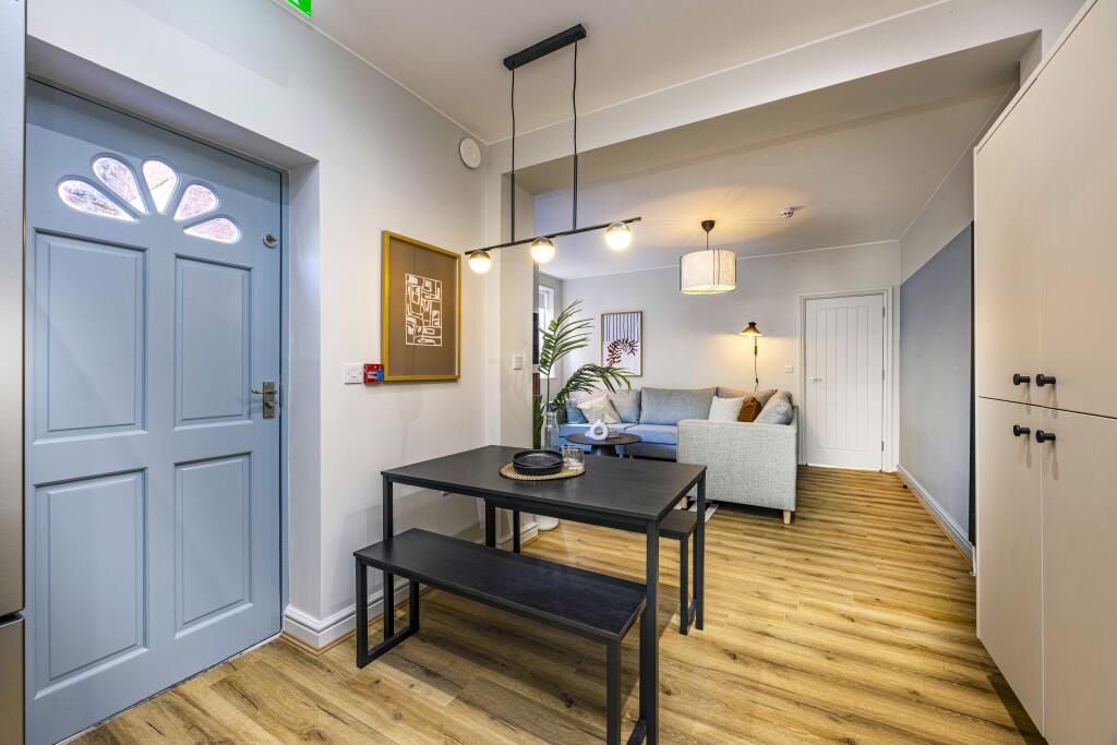 184RollestonDrive-Di