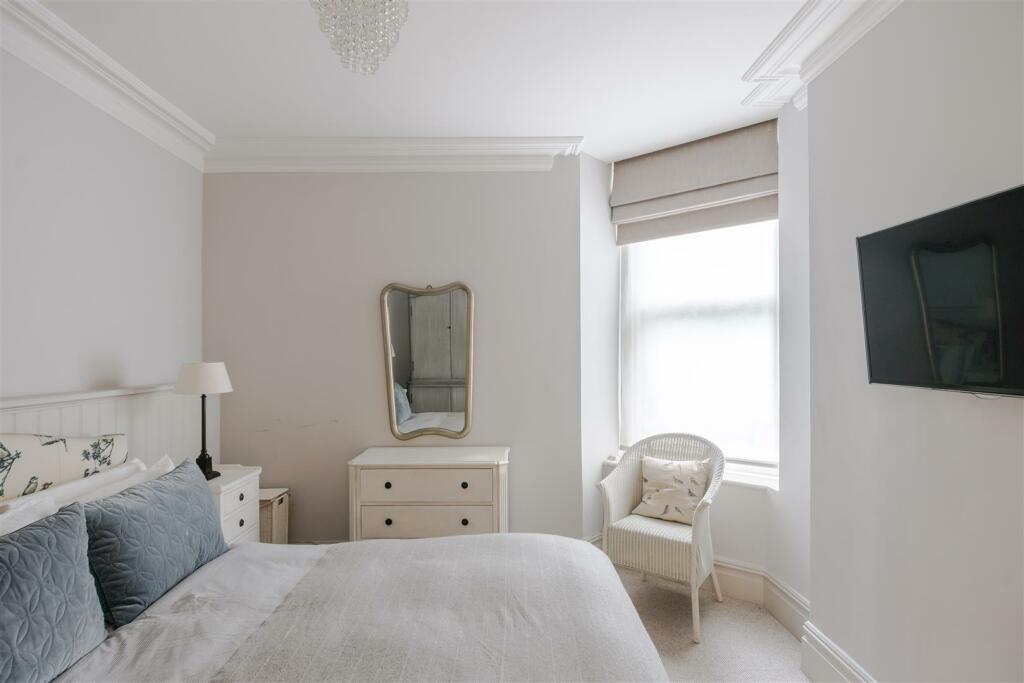 4, 88-90, Great Titchfield Street-1.jpg