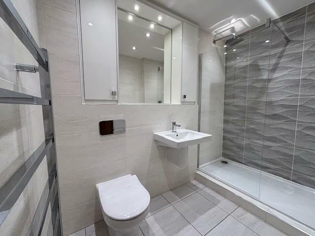 Bedroom 2 Ensuite