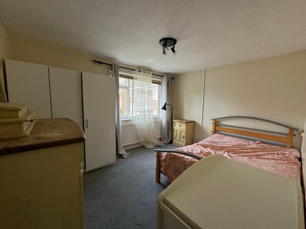 Bed 2