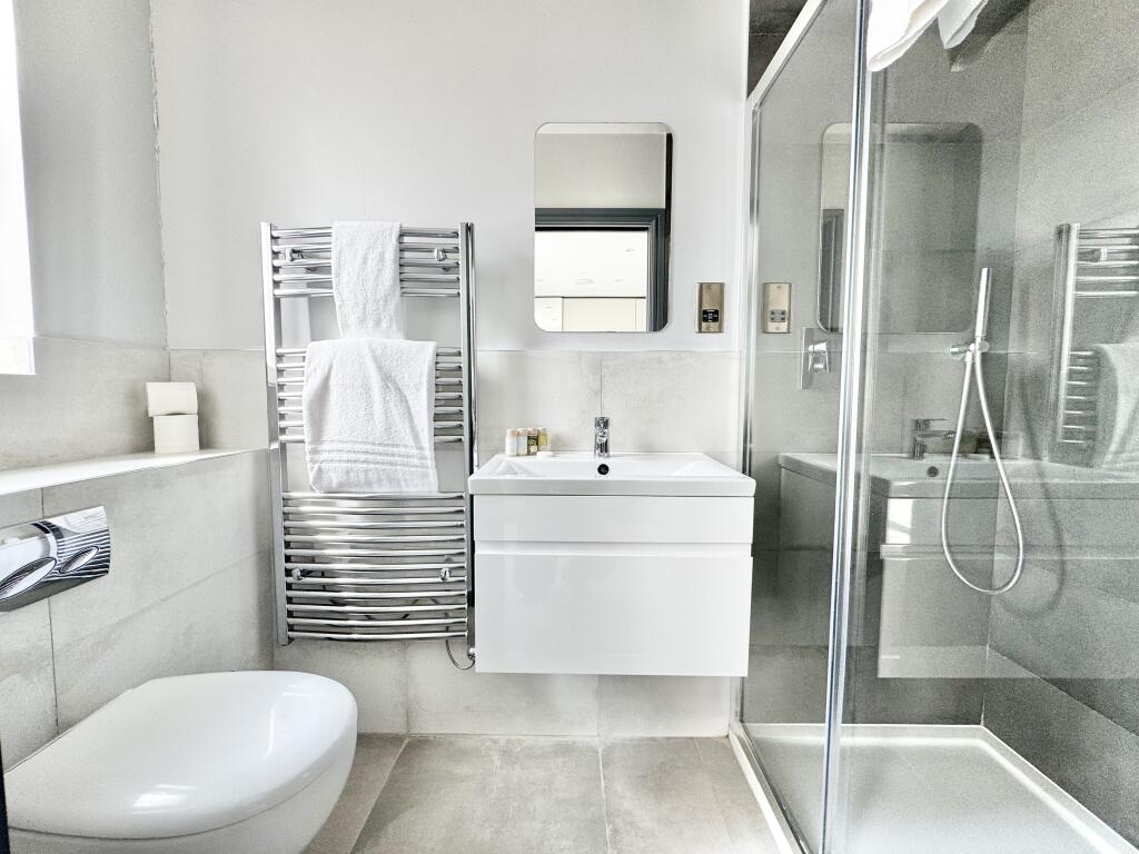 En-suite Bathroom