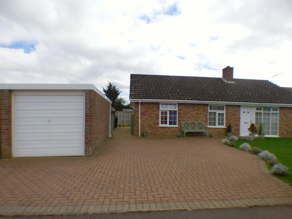 Garage/Driveway