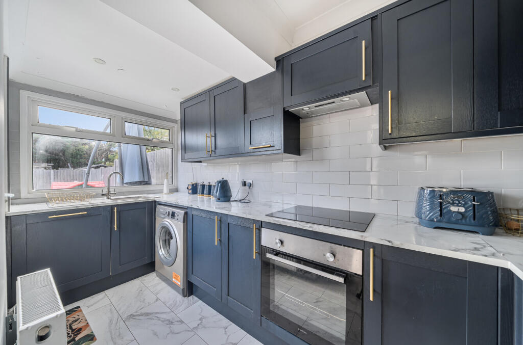 1372705-13-68ff9c...