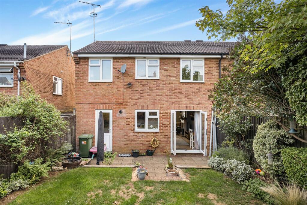 12 Kensington Close, Kings Sutton-13.jpg