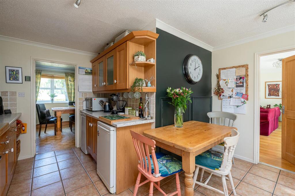 Kitchen Breakfast Room