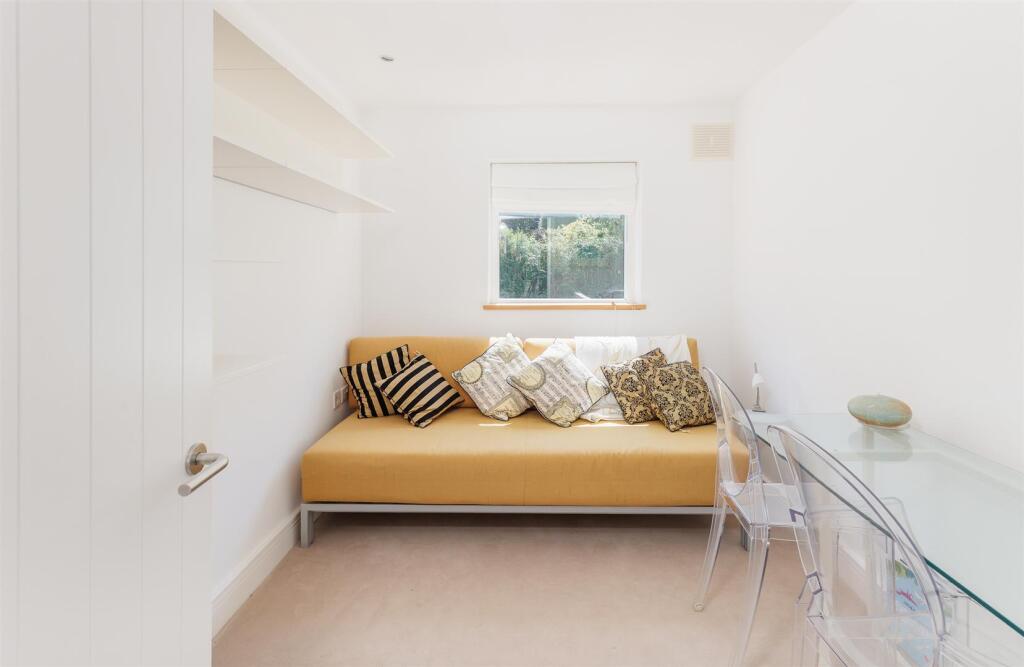 Study/ Bedroom 5