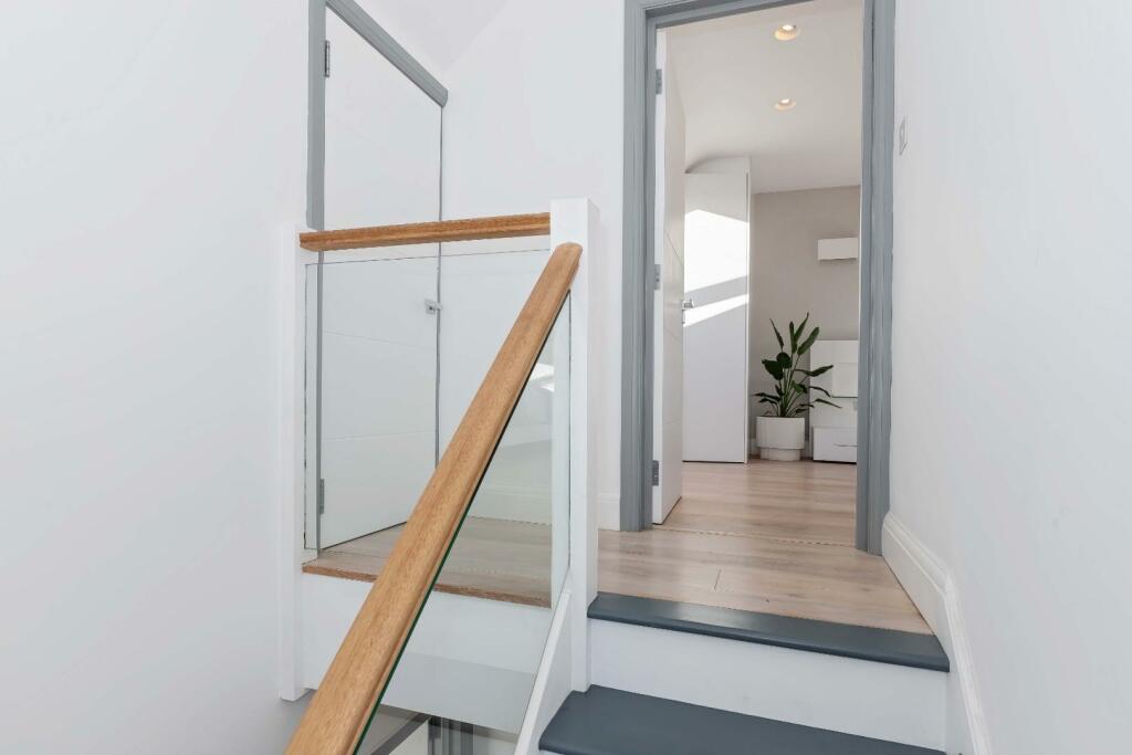 Ridgeway Close_13.jpg