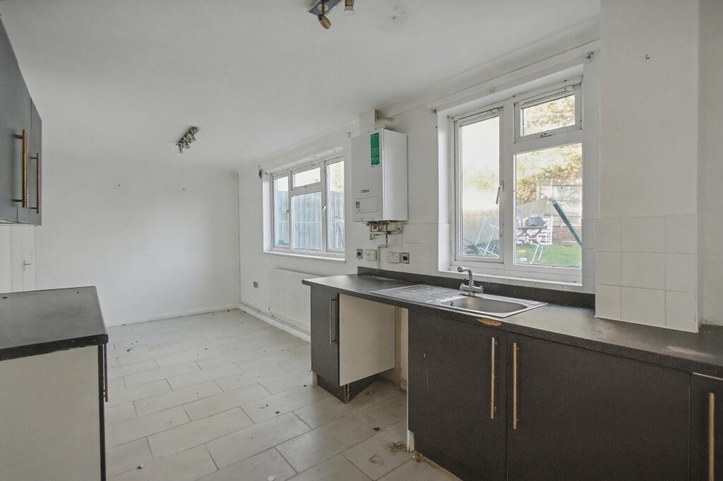 107 Halcot Avenue, Bexleyheath, Kent, DA6 7QA