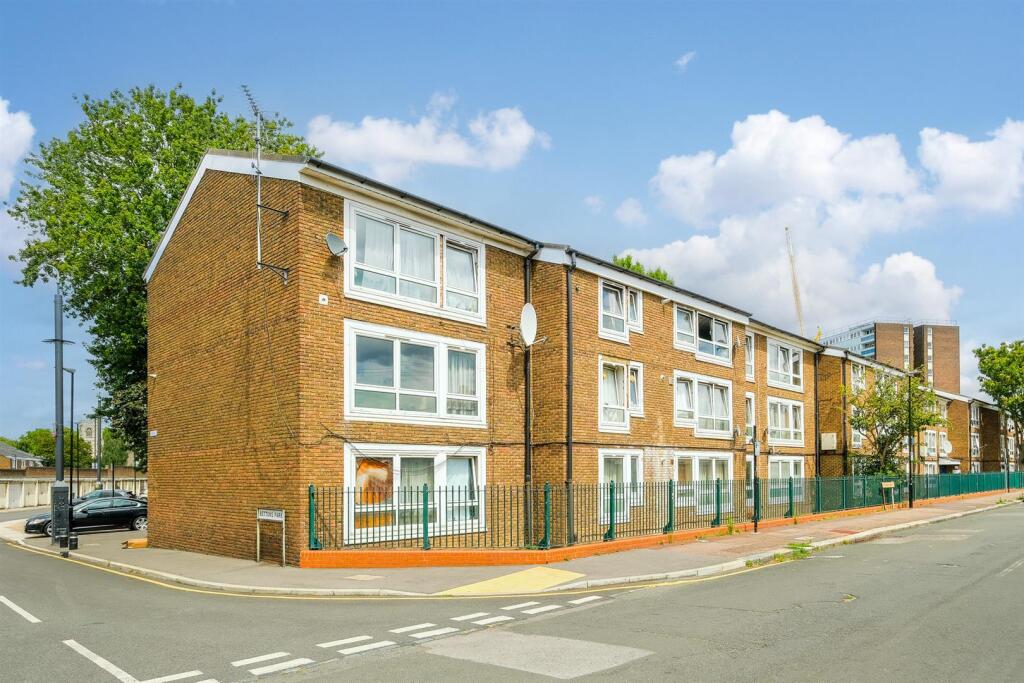 7 Bettons Park-25_web.jpg
