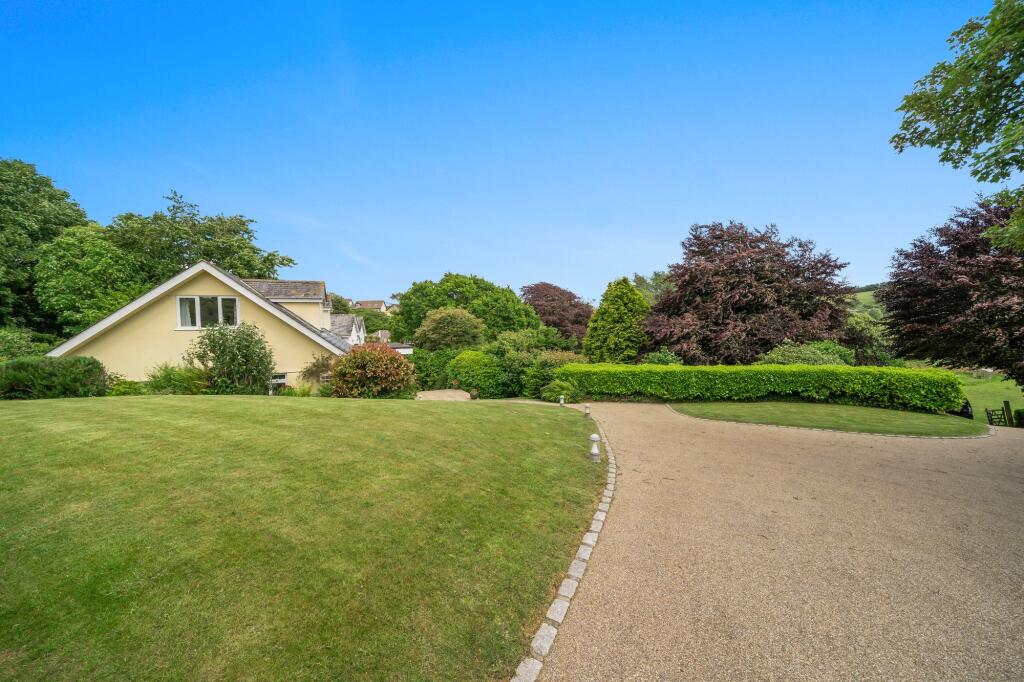 Gardens &amp; Side Elevation