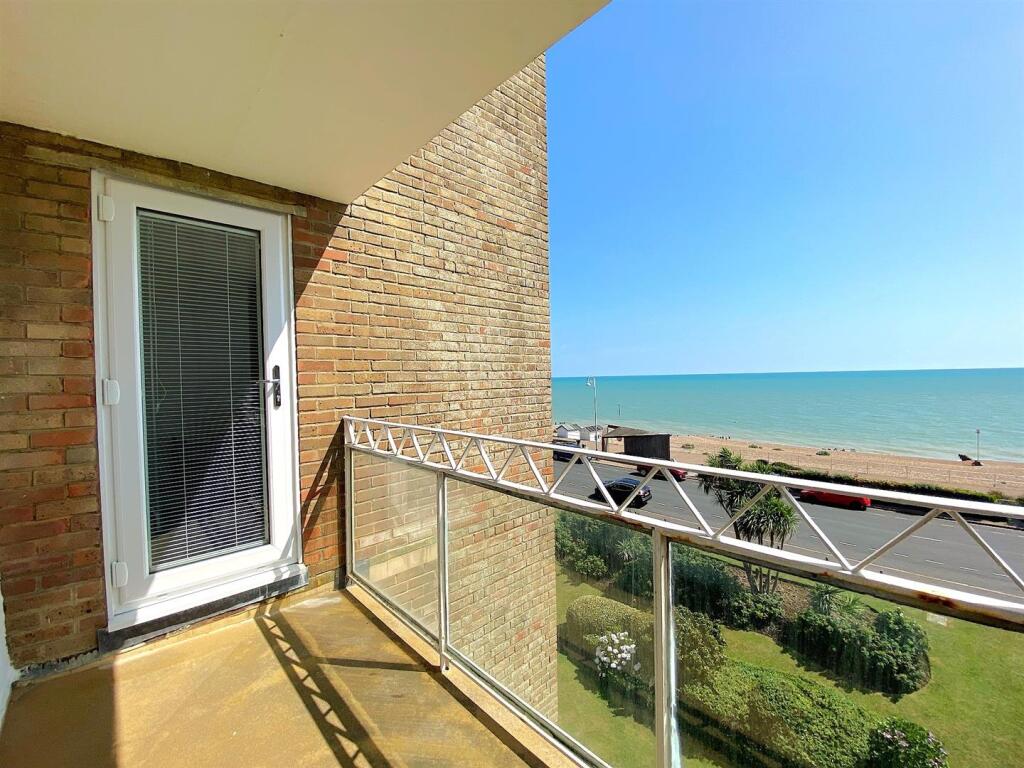 19 Grenada - Balcony2.jpg