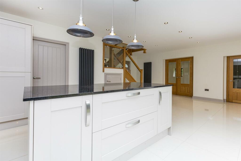 Living/Dining Kitchen