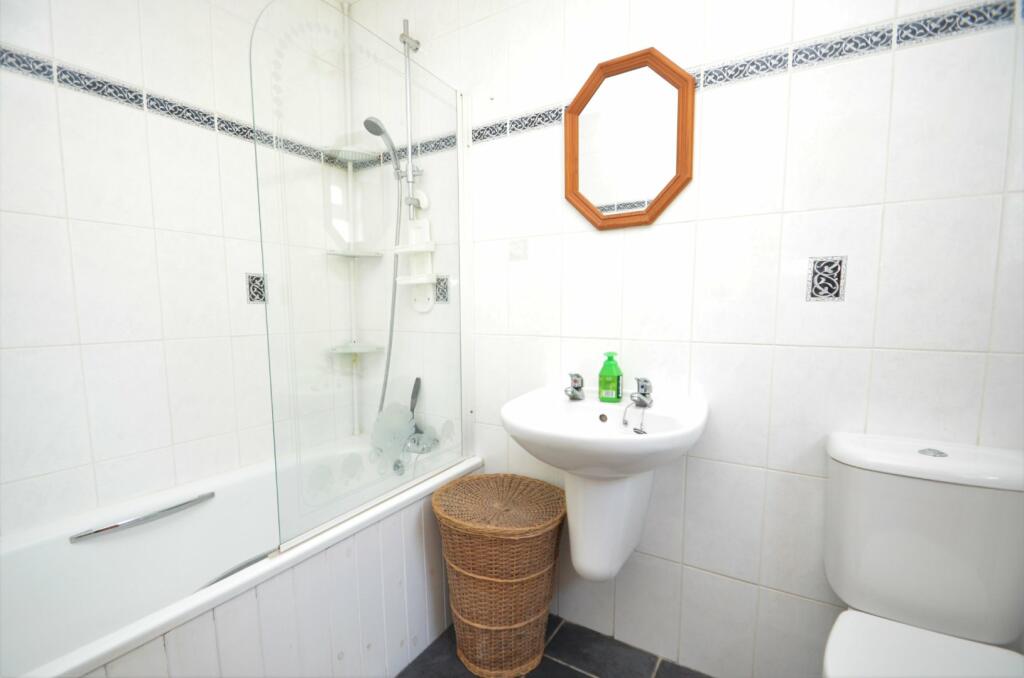 En Suite Bathroom
