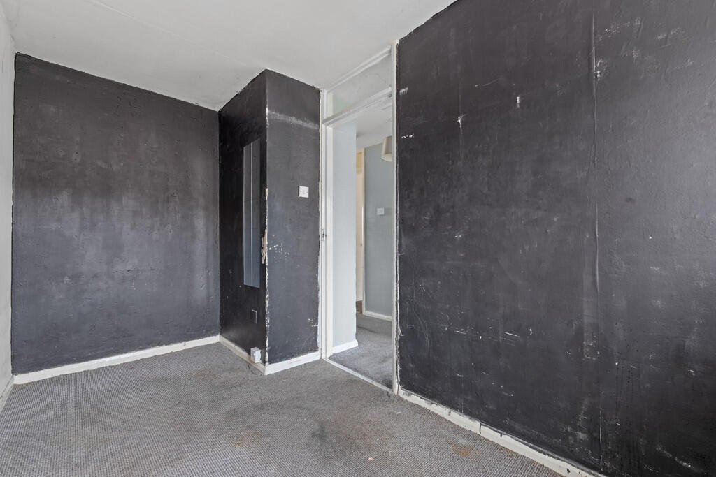 206 Western Avenu...