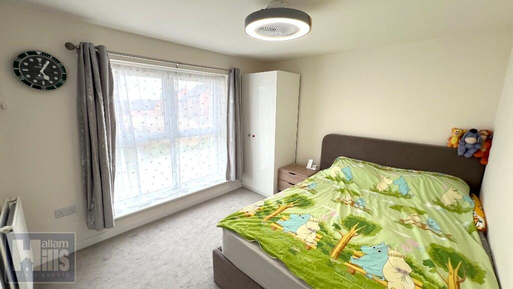 Ensuite Bedroom 1