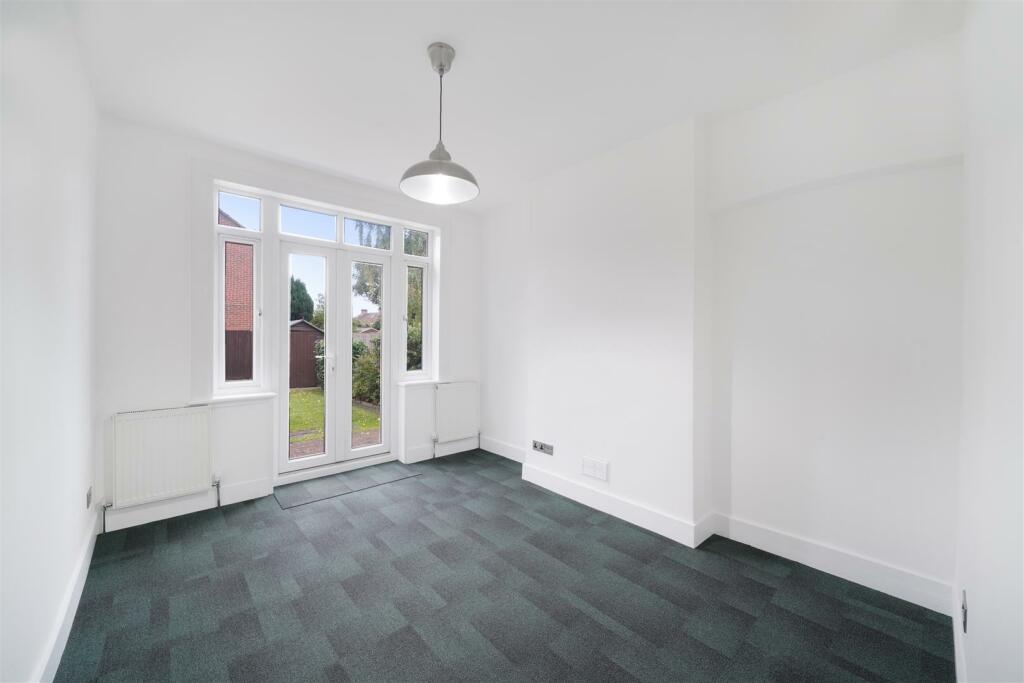 19 Priory Avenue - xIQ8W7gwGQvOfJwkf8jq.jpg