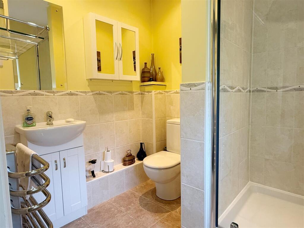Shower Room 1.JPG