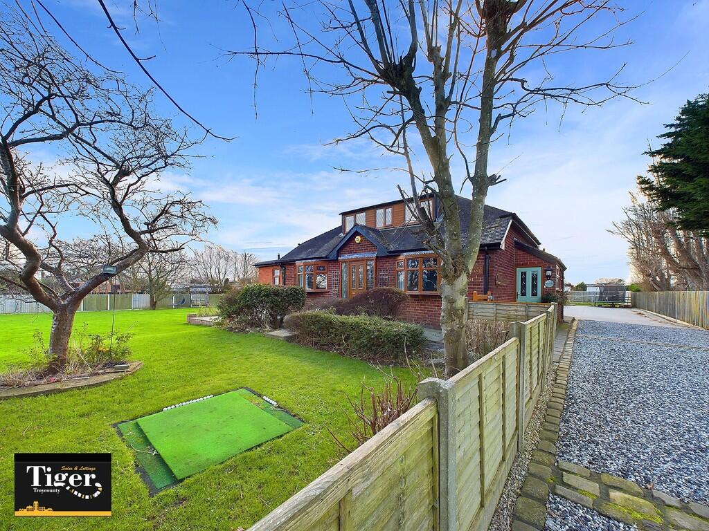 CAM02176G0-PR0427...