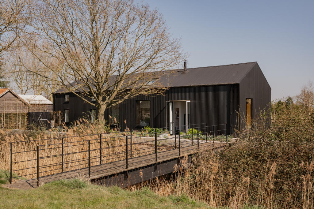 273734 - Tinkers Barn, Bressingham-12.jpg