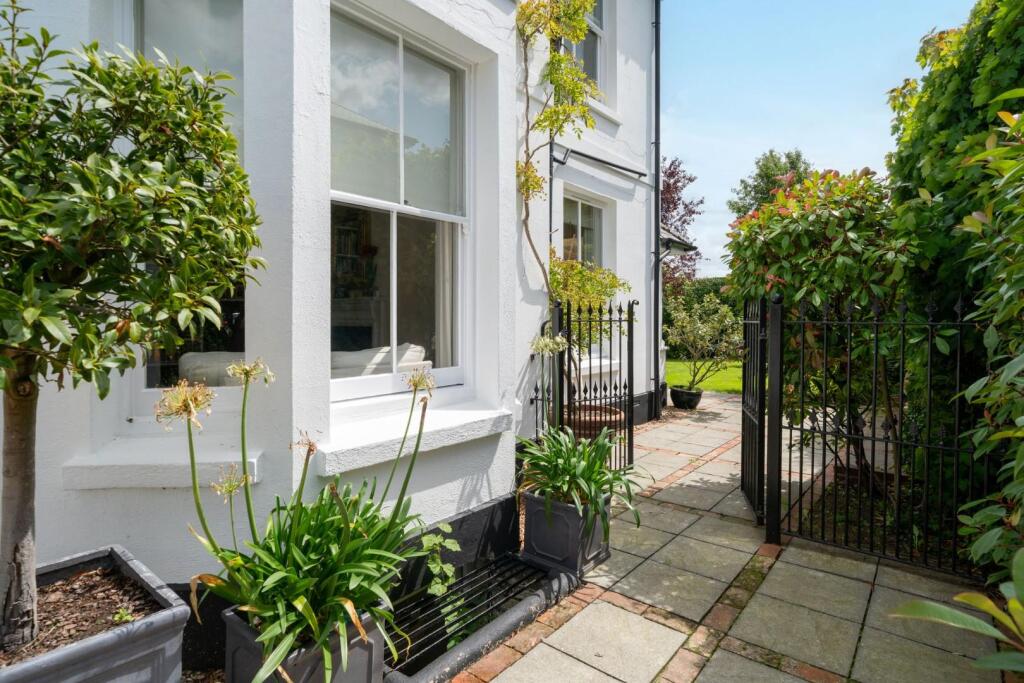 16-web-or-mls-2 CORFT LANE FINSHED EDITS-16.JPG