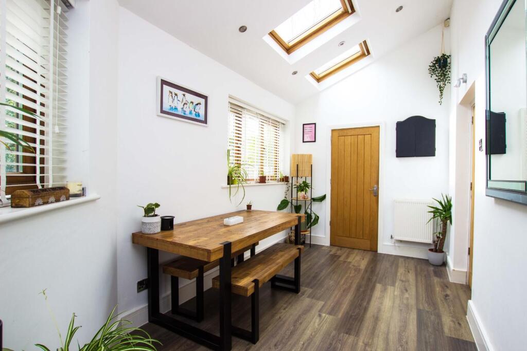 Halley Road (14).jpg