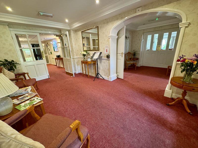 Bernard Court Communal Entrance