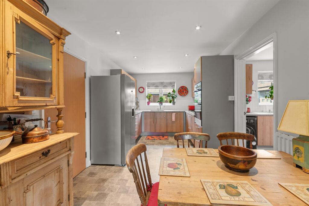 3 Childsbridge Farm Place 21.jpg