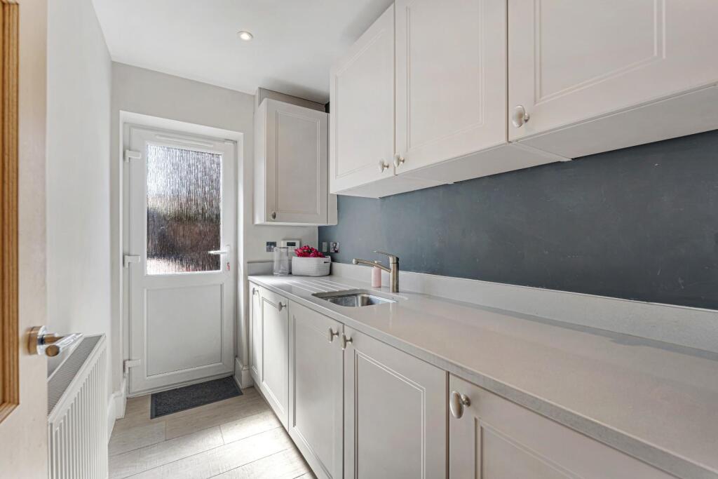 Bletchley Park Way, Wilmslow-23.jpg