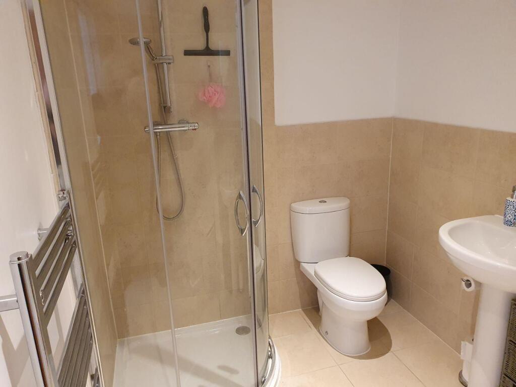 Shower room.jpg
