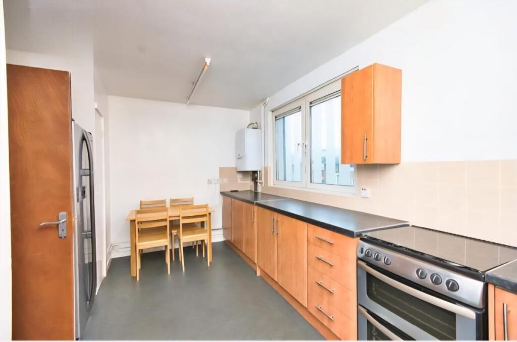 237116_2635_IMG_0...