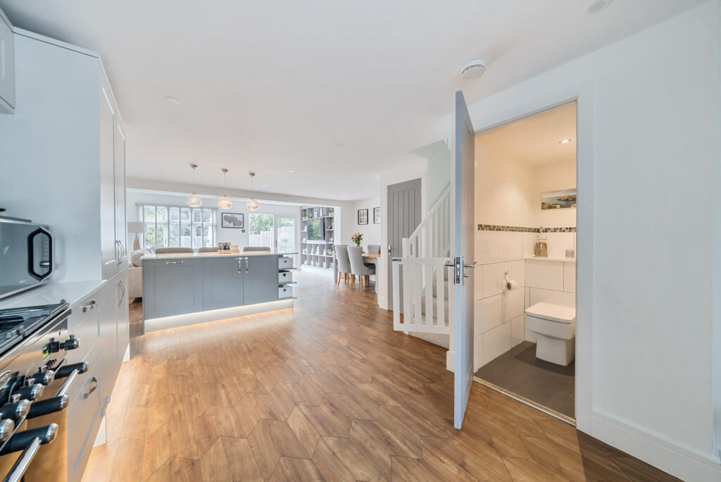 1315880-28-685abb...