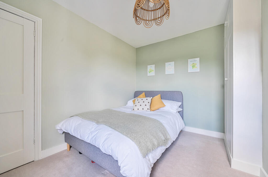 1303627-19-683da5...