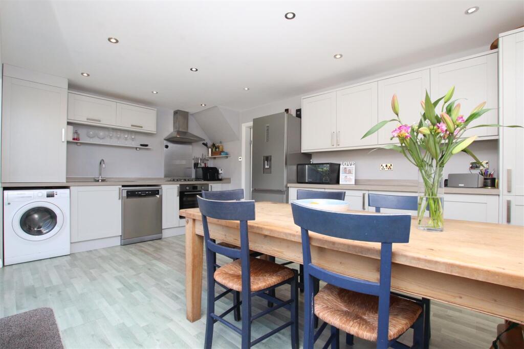 Kitchen Dining Room.JPG