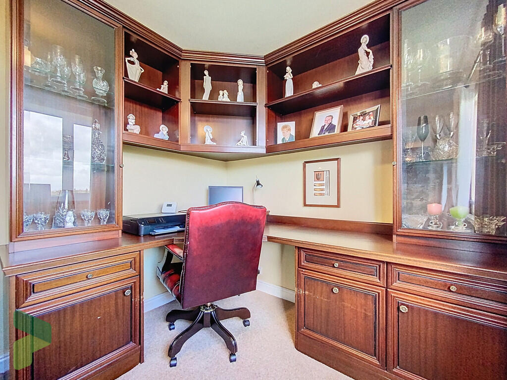 Work Station