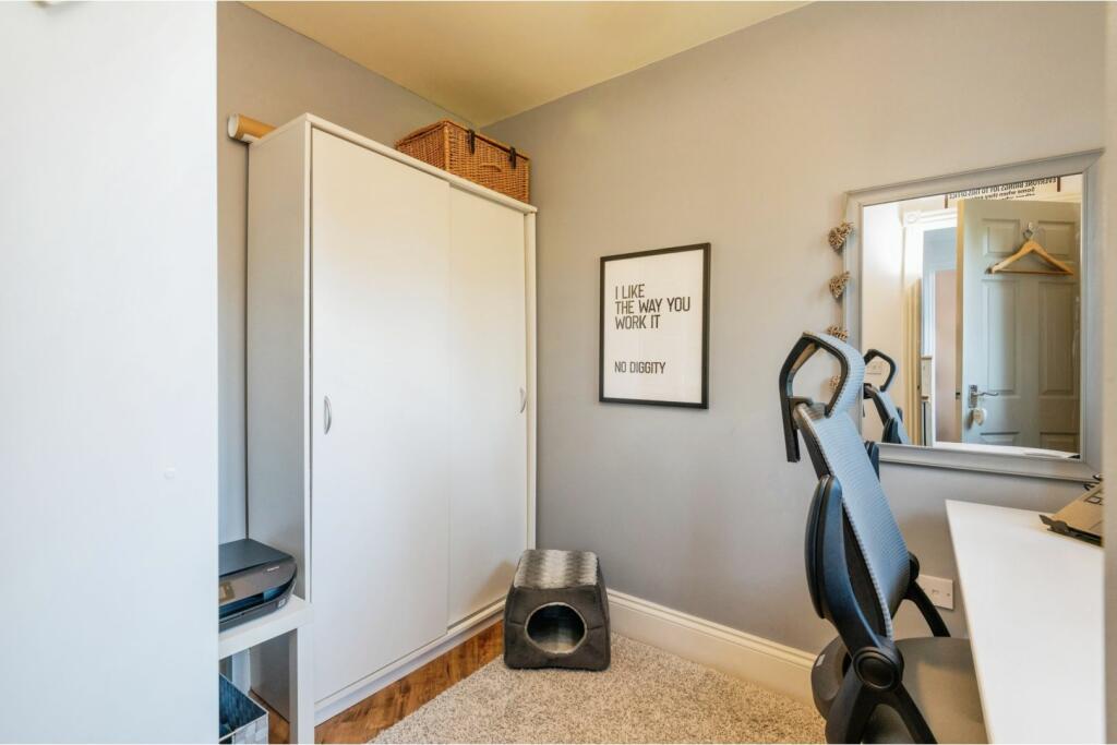 Bedroom Five / Study