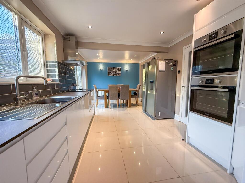 KITCHEN AREA VIEW