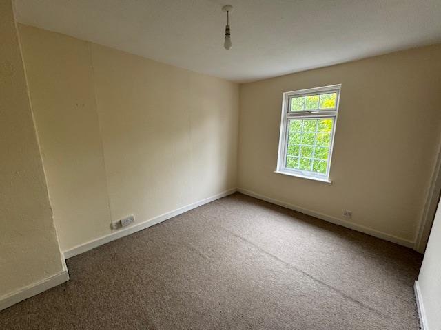 Bedroom 2 (rear)