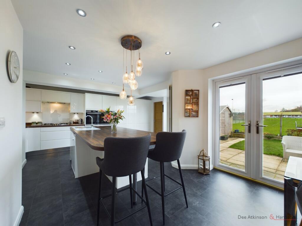 Kitchen/Dining/Lounge