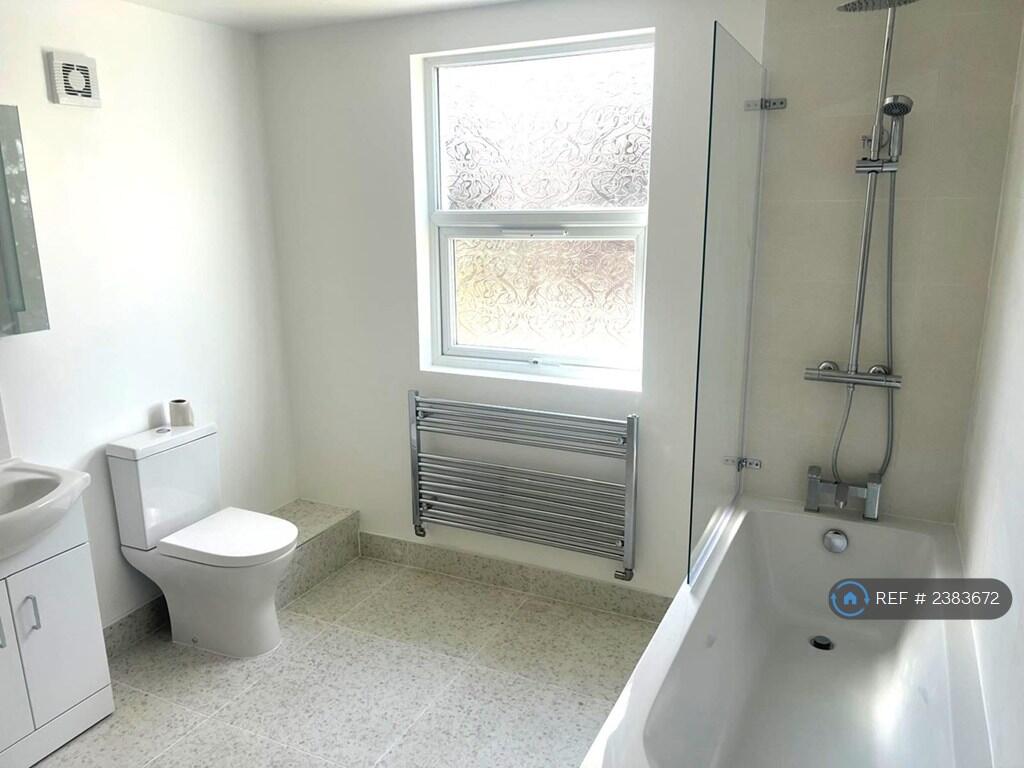 Main Bathroom