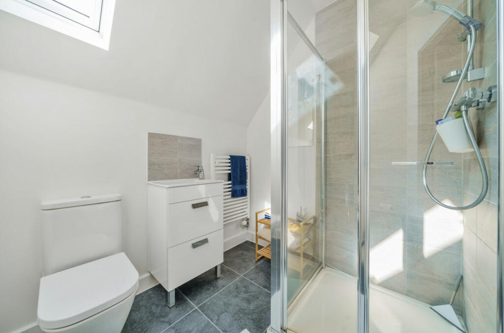 En Suite Shower