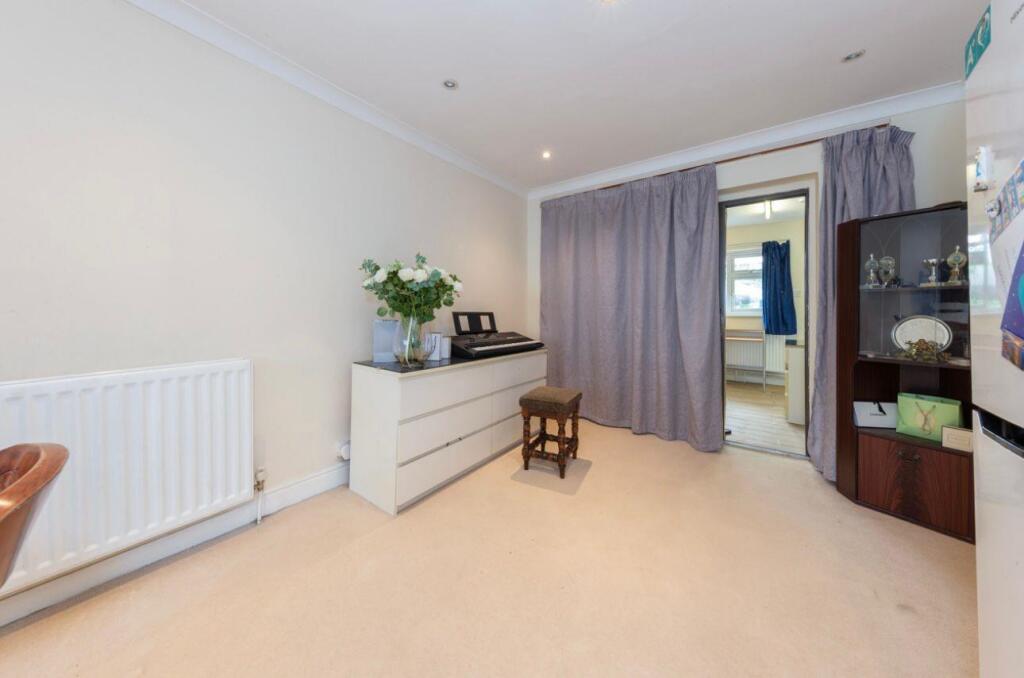 WhatsApp Image 2025-08-05 at 16.59.41_8a720f0d.jpg